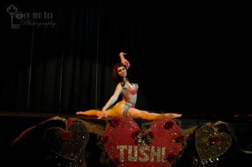 Wednesday Du Monde's floor work, with Valentines Day stage decorations by member Ginger Smack (Photo courtesy of Israel Caine of Lock and Key Photography)